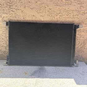 4m0816411d Audi 2019 2020 2021 2022 Bentley Q7 E-tron Porsche Cayenne Ac Condenser Radiator