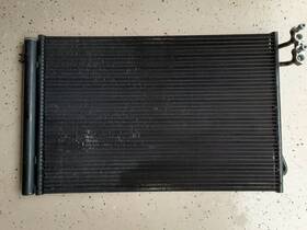 3213303 Bavarian Motor Works Bmw 2006-2013 E90 325i 328i 330i A/c Air Conditioning Condenser Oem