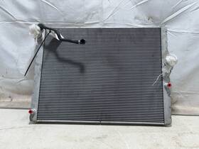 10043223 Bmw 2012 550i Air Conditioning A/c Condenser Radiator Oem