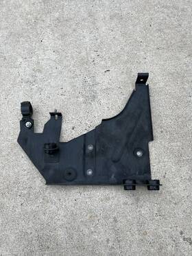 Bmw 8088926 2021-2026 G80 M3 G82 M4 Air Conditioner Condenser Bracket