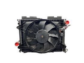 Chrysler 68318330aa 2019-2023 Dodge Challenger Hellcat 6.2l Rwd Radiator Condenser Electric Fan Pack
