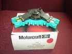 D5az-19b888-b Ford Seletor Valve New