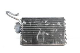 Mercedes-benz 1078301270 1973-1980 Mercedes-benz R107 450sl Engine Cooling Radiator A/c Ac Condenser Oem