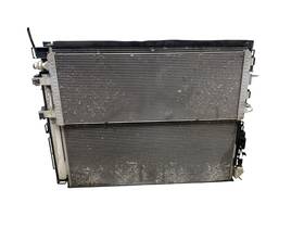 Mercedes-benz 1675001200 2020-2023 Gls 450 3.0l Awd Engine Cooling And Battery Radiator Condensor