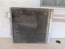 10151017 Tesla Oem 2014 S Left A/c Air Condition Condenser 10151017 Tesla Oem 2014 S Left A/c Air Condition Condenser