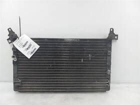 8846104030 Toyota 01-04 Tacoa Sr5 2.4l Rwd At A/c Condensor Assembly 8846104030 Toyota 01-04 Tacoa Sr5 2.4l Rwd At A/c Condensor Assembly