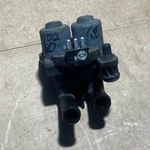 Mercedes-benz W124 W202 Heater Control Valve 0018303484 Bosch 1147412078. Fixed Price $100.00.