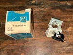 Nos Gm 1969-1970 Buick Lesabre Wildcat Electra A/c Atc Vacuum Electric Switch. Fixed Price $125.00.