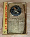 Vintage Heat Lator Fifth Avenue New York Hand Warmer Gold Nos W/ Case Usa. Fixed Price $35.00.
