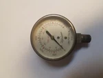 Hoke Phoenix Pressure Gauge 0-3000 Psi 0-220 Cubic Feet At 70 Deg 13734-1. Fixed Price $25.00.